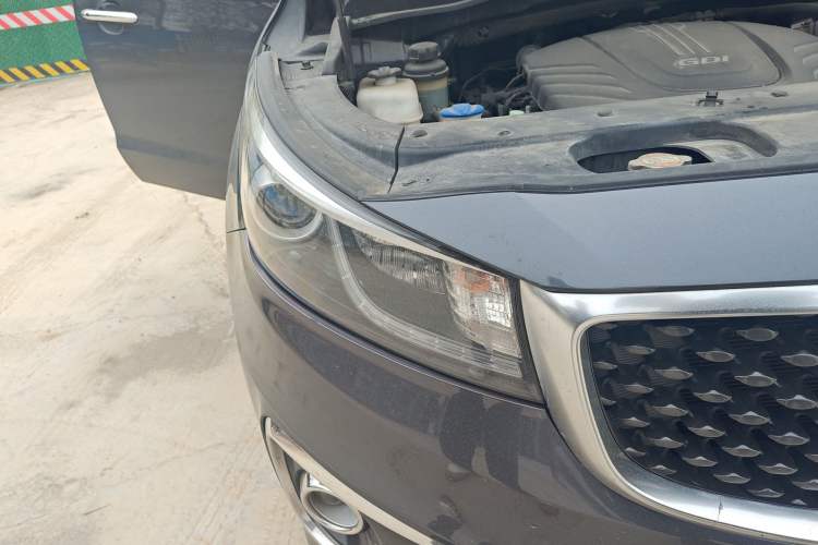 Used Kia Carnival 2015 3.3 GDI Luxury Edition China V Standard Right Front Headlight