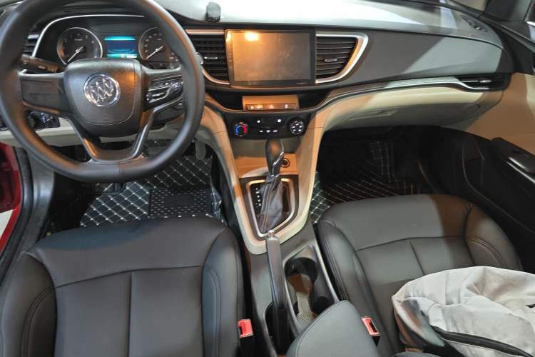 Used Buick GT 2015 15N Automatic Elite Version Center Console