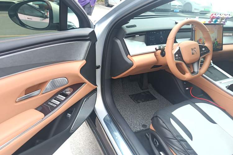 Used BYD Han L 2025 EV 701KM LiDAR Deluxe Edition