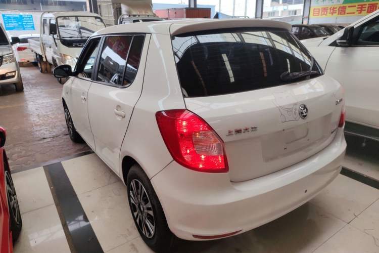 Used Skoda Fabia 2014 1.4L Automatic Crystal Edition