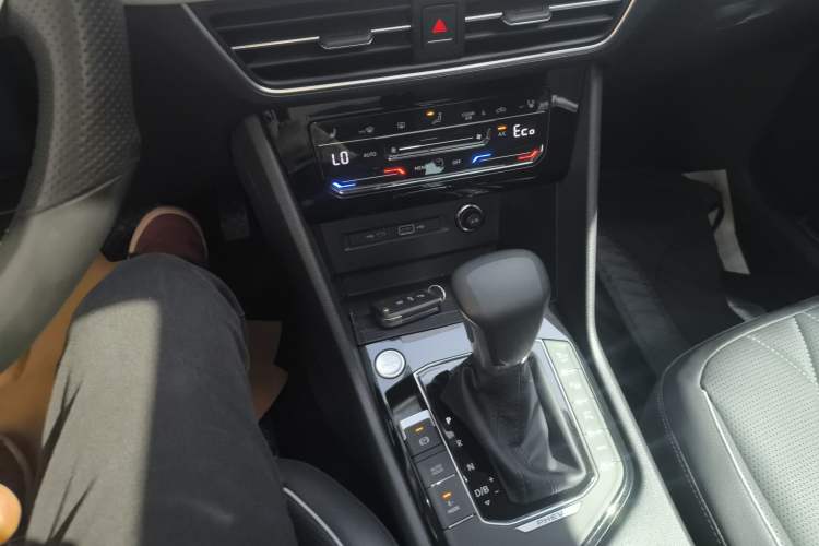 Used Volkswagen Tiguan L New Energy 2023 430 PHEV Plug-in Hybrid Prestige Edition