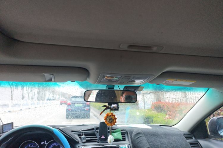 Used Toyota Reiz 2013 2.5V Shangrui Navigation Edition Headliner