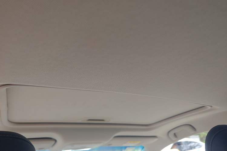 Used Chevrolet Monza 2022 320 Automatic Enjoyment Sunroof Version Headliner