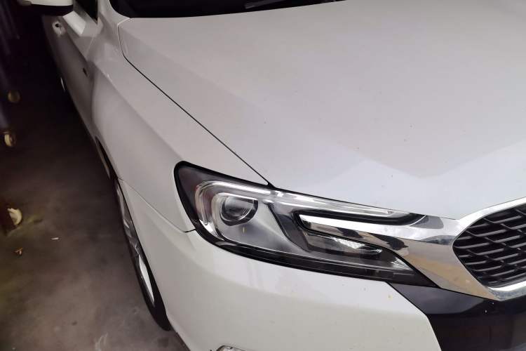 Used DS 5LS 2015 1.6T Comfort Edition THP160 Right Front Headlight