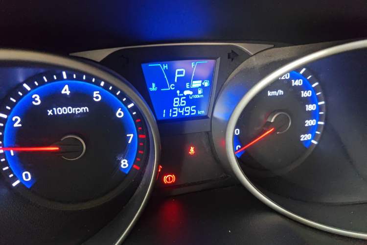 Used Hyundai ix35 2015 2.0L Automatic 2WD Smart Type China IV