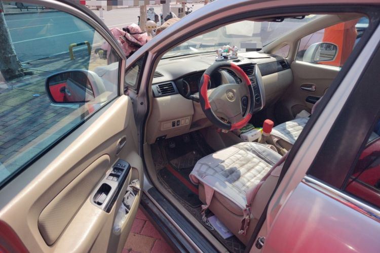 Used Venucia D50 2012 1.6L Manual Comfort Edition