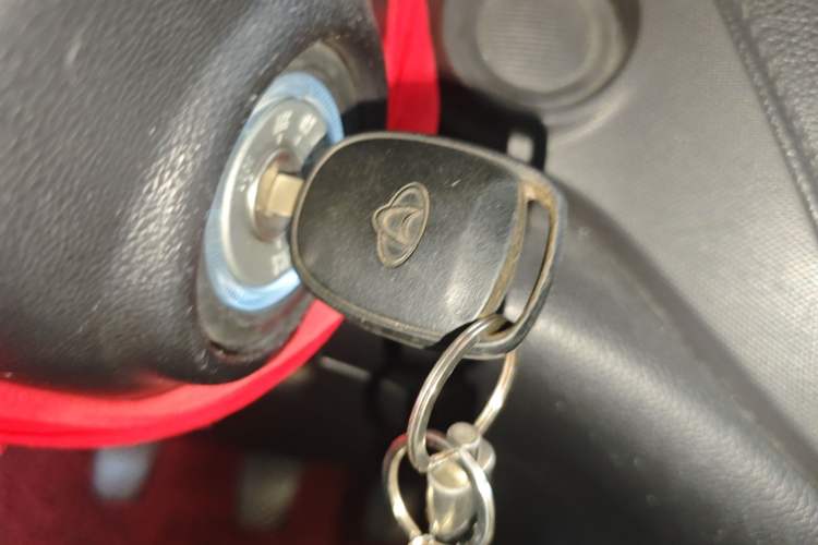 Used CHANGAN OSHAN A800 2019 1.6L Manual Comfort Model China VI Standard
