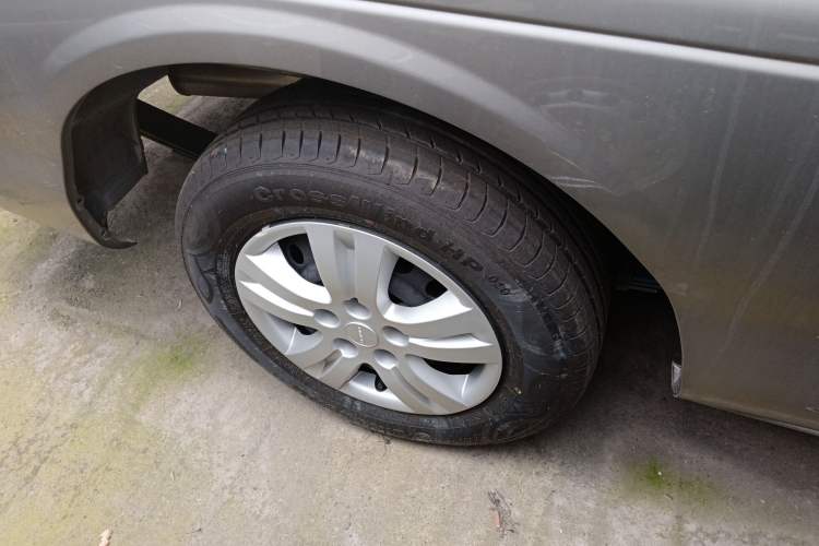 Used FORTHING Lingzhi 2024 M5L 1.5T Manual Base Model 7 Seats
