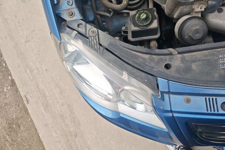 Used Volkswagen Polo 2009 Kica 1.6L Manual Fashion Edition
