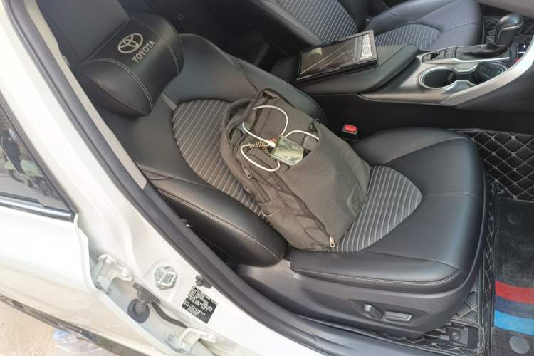 Used Toyota Camry 2022 2.5S Knight Edition Right Front Seat