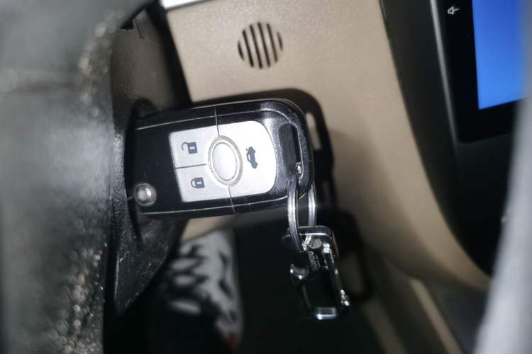 Used Buick Excelle 2013 1.5L Automatic Classic Model