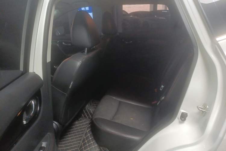 Used Nissan Qashqai 2017 2.0L CVT Smart Enjoyment Version China VI Standard