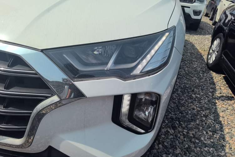 Used Hyundai Tucson 2019 280TGDi Dual-Clutch Two-Wheel Drive Smart Connect Version China VI Left Front Headlight