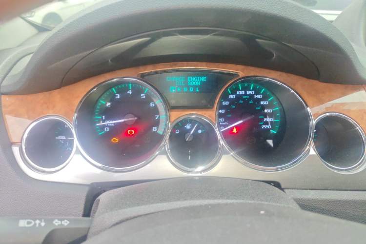 Used Buick Enclave 2013 3.6L Two-Wheel-Drive Elegance Edition
