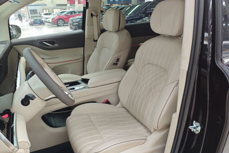 Used VOYAH Dream 2024 PHEV Ultra-Long Range Flagship Edition