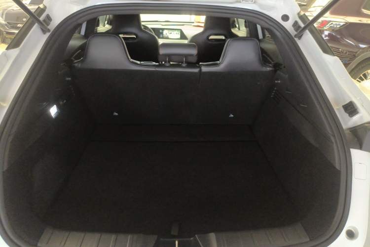 Used CHANGAN UNI-T 2022 1.5T Prestige Version
