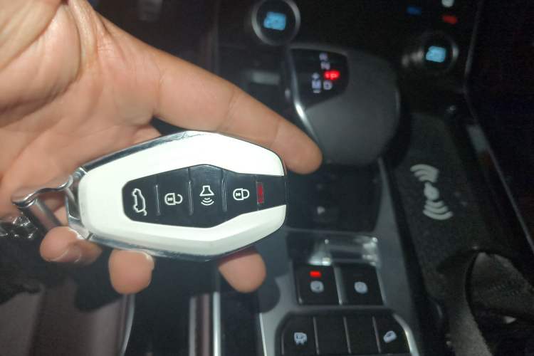 Used JETOUR X90 2022 Zilong 2.0T DCT Changsheng Edition 7-Seater