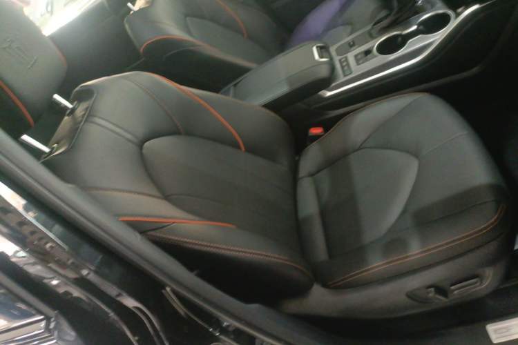 Used Toyota Crown Kluger 2026 Model 2.5L HEV All-Wheel-Drive Prestige Edition Right Front Seat