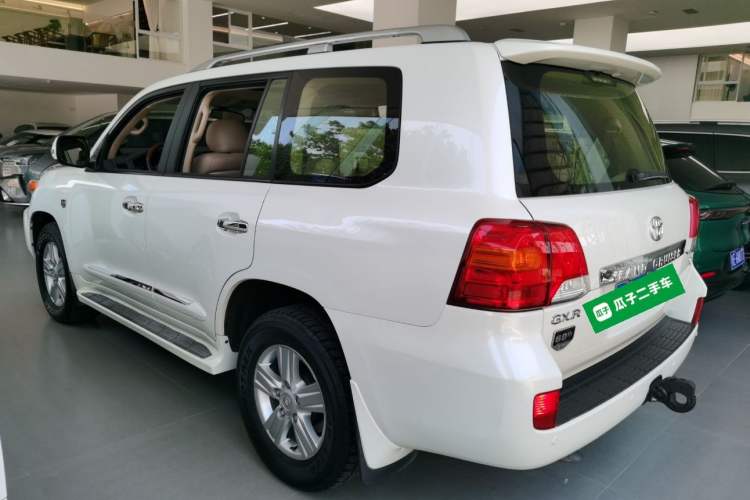 Used Toyota Land Cruiser 2015 4.6L V8 Low-Power Version Middle East Edition