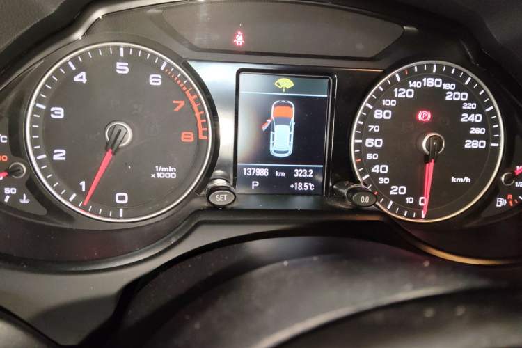 Used Audi Q5 2017 40 TFSI Comfort Model
