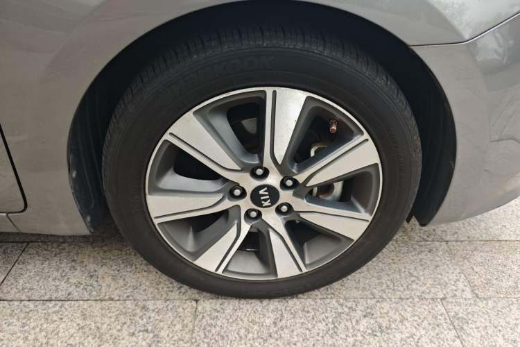 Used Kia K4 2014 1.6T Automatic Turbo Right Front Wheel Hub