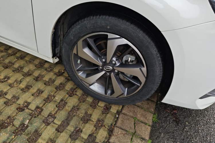 Used GAC Trumpchi GA6 2019 270T Automatic Luxury Edition Right Front Wheel Hub