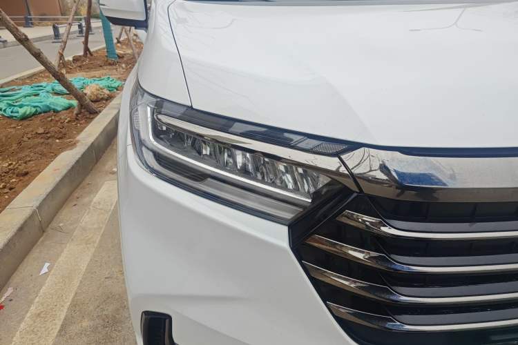 Used Honda Odyssey 2024 2.0L eHEV Sharp & Smart Edition
