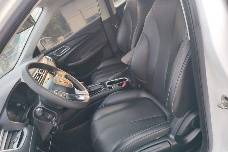 Used Roewe i5 2020 1.5L Automatic 4G Connect Luxury Flagship Edition