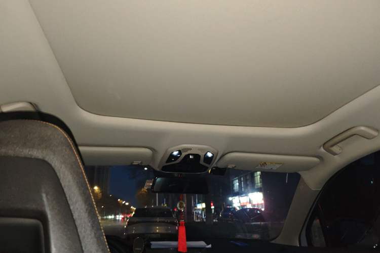 Used Lynk & Co 06 EM-P 2022 PHEV 84 km Range Pro Version
