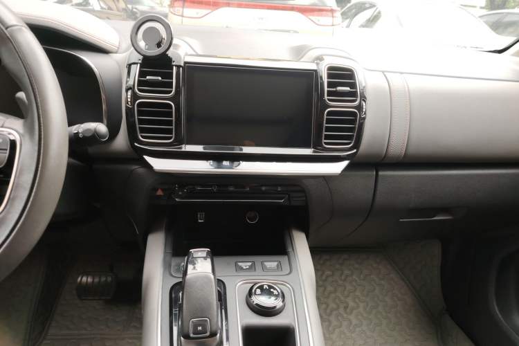 Used Citroen C5 AIRCROSS 2017 380THP Luxury Model Audio And AC Panel