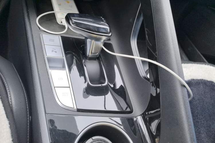 Used Hyundai Elantra 2022 1.5L CVT GLX Elite Edition Gear Lever