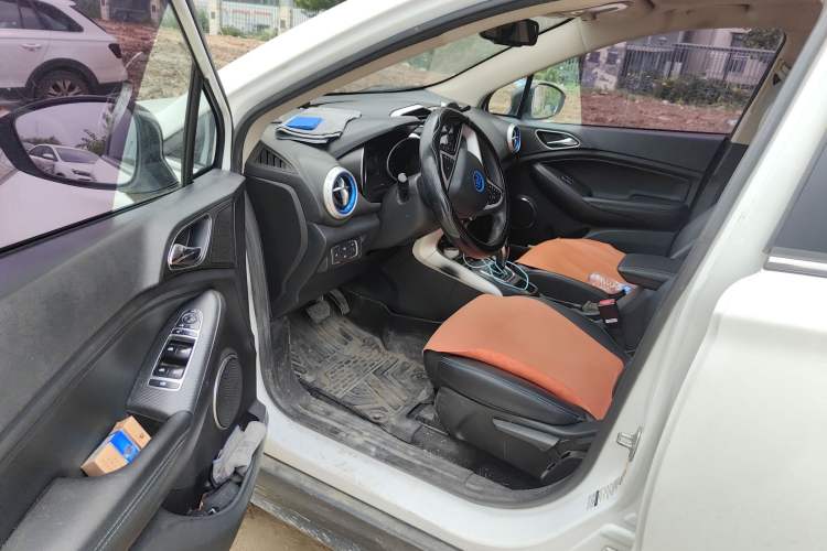 Used BYD Yuan New Energy 2018 EV360 Smart Connect Cool Edition Driver Seat