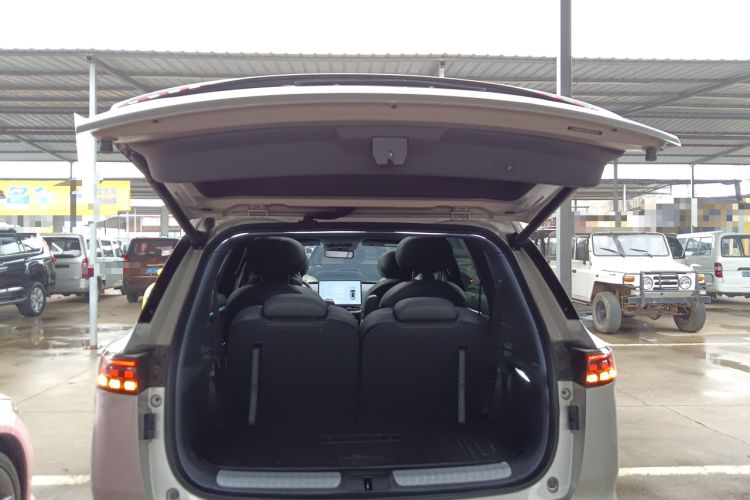 Used Dongfeng eπ eπ008 2024 210Max Range-Extended Version 6 Seats Trunk