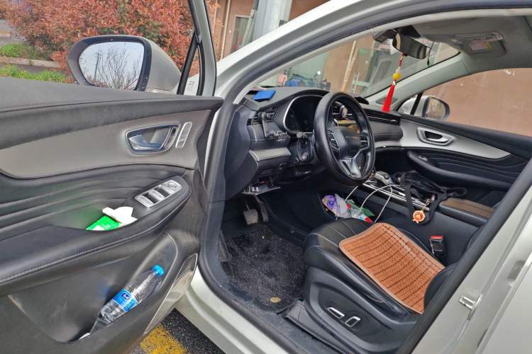 Used Roewe RX5 MAX 2019 300TGI Automatic Smart Cabin Luxury Edition
