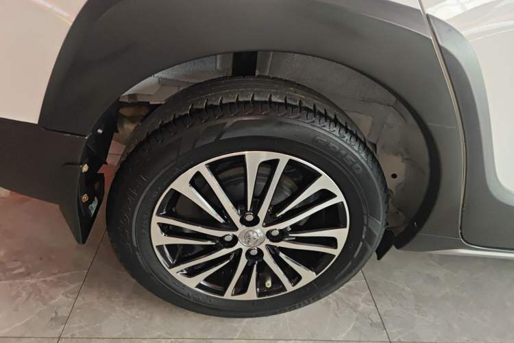 Used Toyota YARiS L Zhi Xuan 2022 X-Trail 1.5L CVT Leading PLUS Edition Right Rear Wheel Hub