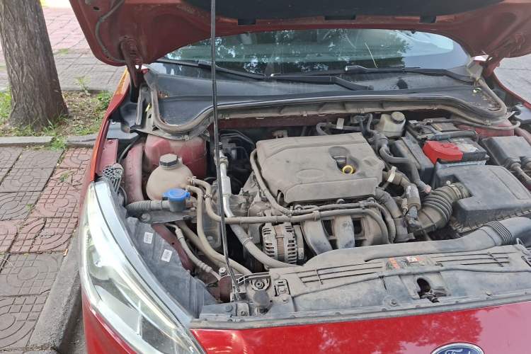 Used Ford Focus 2020 Hatchback 1.5L Automatic Sharp Edition Engine Bay Right