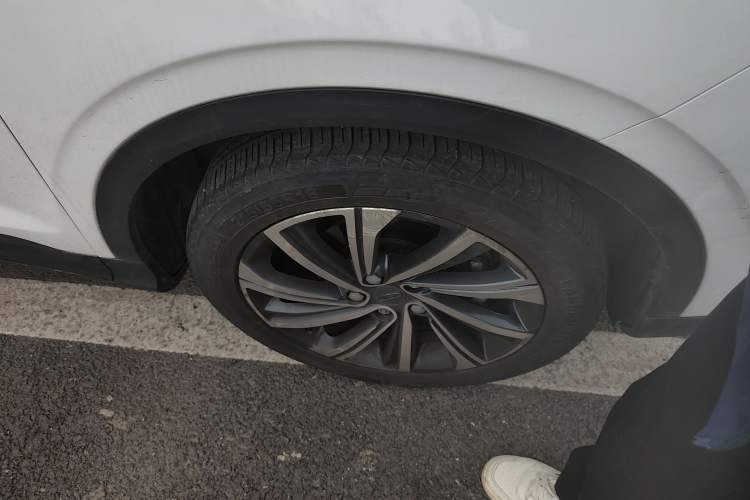 Used Geely Auto Coolray 2019 260T DCT Knight China VI Standard Right Front Wheel Hub