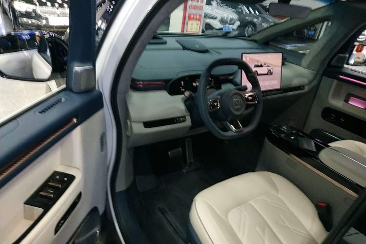 Used Zeekr MIX 2025 Long-Range Intelligent Driving Edition
