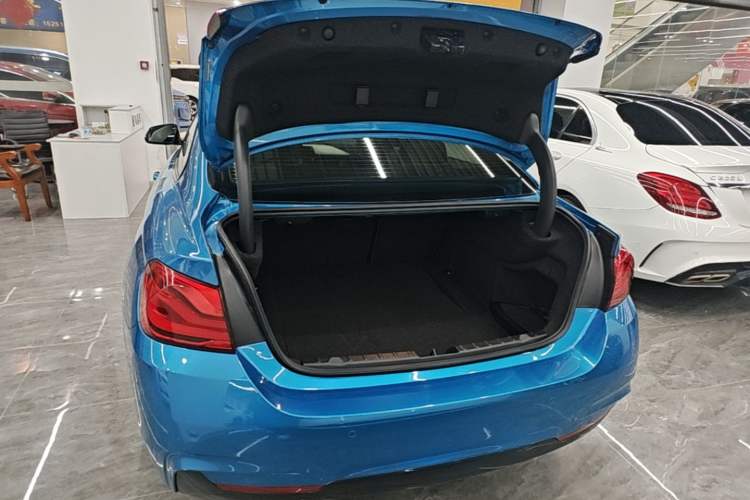 Used BMW 4 Series 2017 425i M Sport Package Trunk