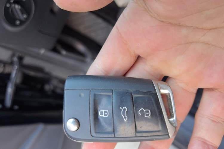 Used Volkswagen Tharu 2022 280TSI Two-Wheel Drive Trend Edition Interior 1