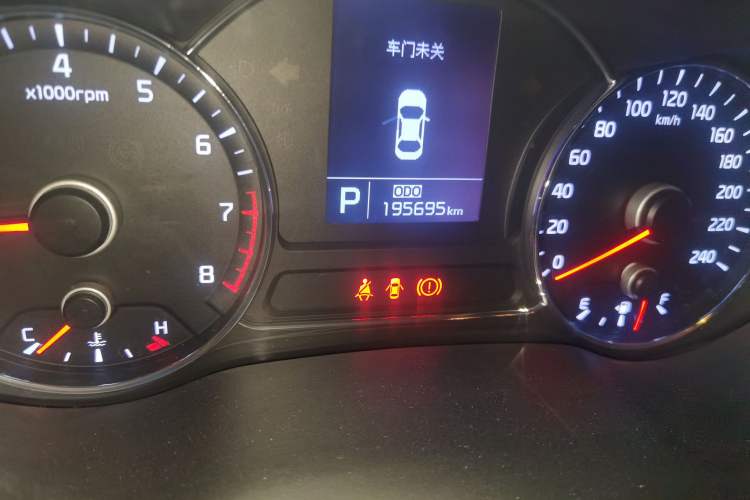 Used Kia K3 2015 1.6L Automatic GLS
