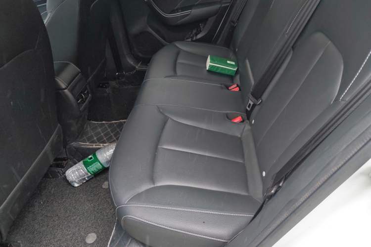 Used Roewe i6 2020 PLUS 1.6L CVT 4G Connected Glory Holographic Edition