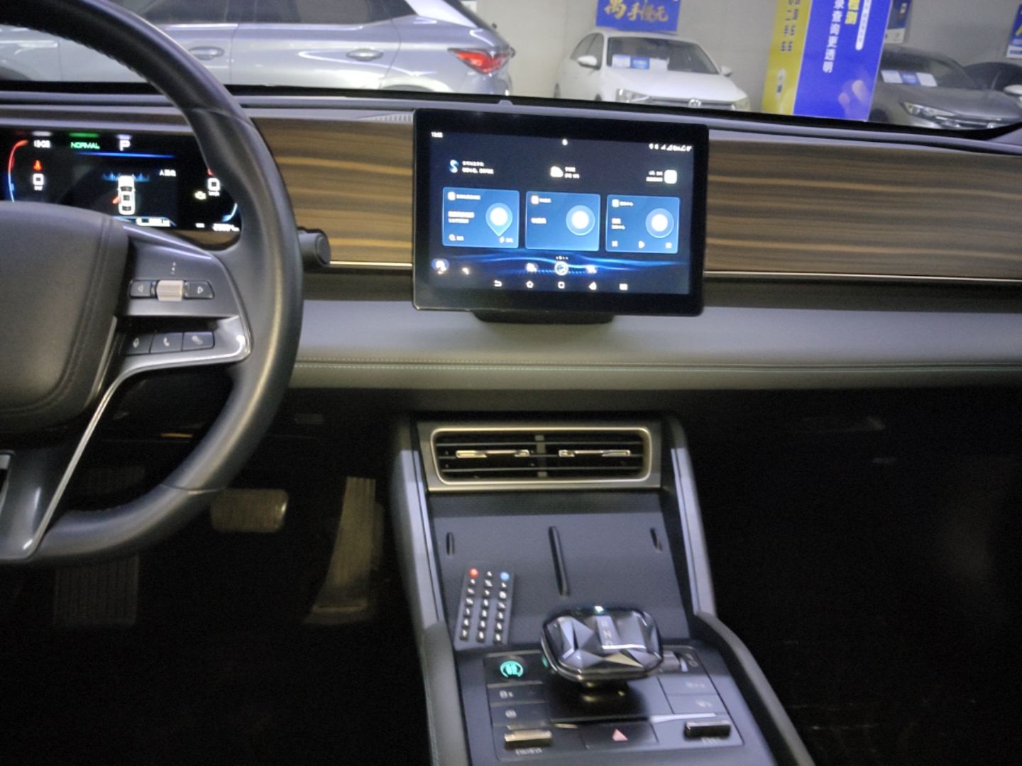 BYD Qin L 2024 DM-i 80KM Leading Model — снимка 15
