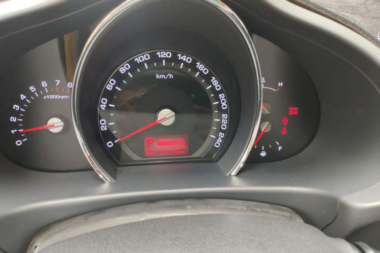 Used Kia Sportage R 2014 2.0L Automatic Two-Wheel Drive GLS Trim Instrument Cluster