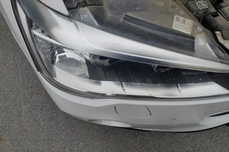 Used BMW X3 2016 sDrive20i Right Front Headlight