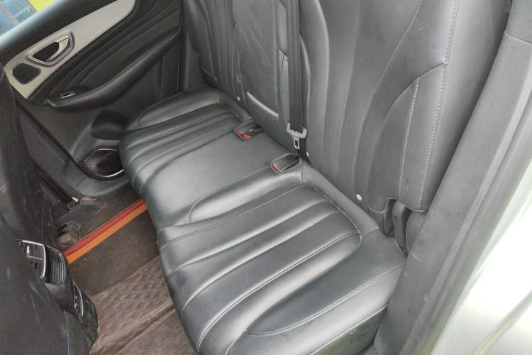 Used Roewe RX5 MAX 2021 Supreme Series 300TGI Automatic Luxury Cabin Edition
