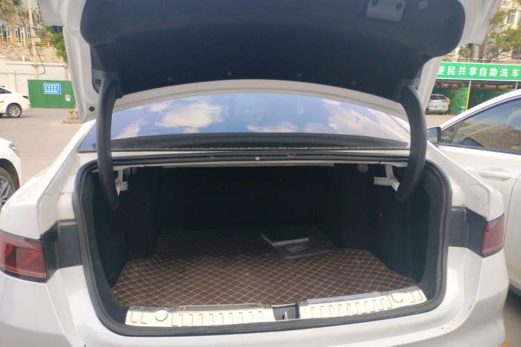 Used BYD Qin PLUS 2021 EV 400KM Leading Comfort Edition