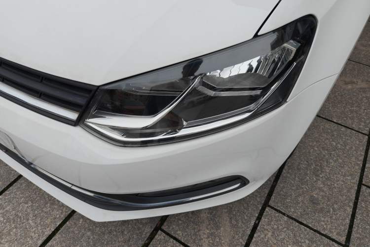 Used Volkswagen Polo 2016 1.6L Automatic Comfort Model Left Front Headlight