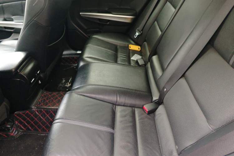 Used Honda Crosstour 2014 2.4L Luxury Edition
