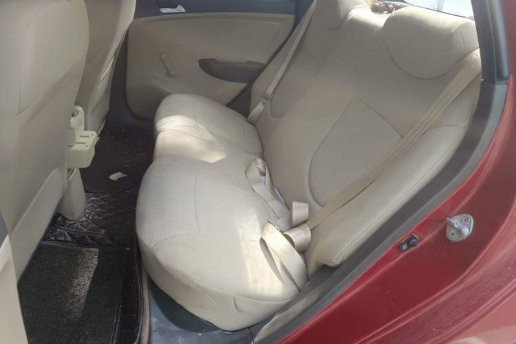 Used Hyundai Verna (older generation) 2010 Sedan 1.4L Manual Standard GL Model
